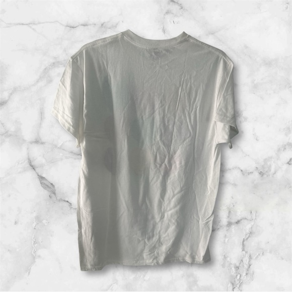 Brisco Brands Heart Print White T-Shirt NWT - Picture 2 of 3